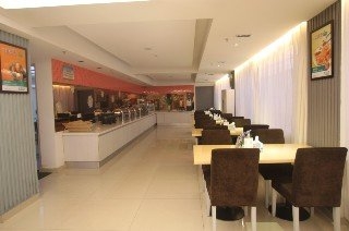 Imagen del bar/restaurante del Hotel Holiday Inn Express Shantou City Center, An Ihg. Foto 11