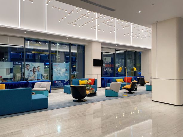 Imagen de los interiores del Hotel Holiday Inn Express Shenzhen Longhua, An Ihg. Foto 18