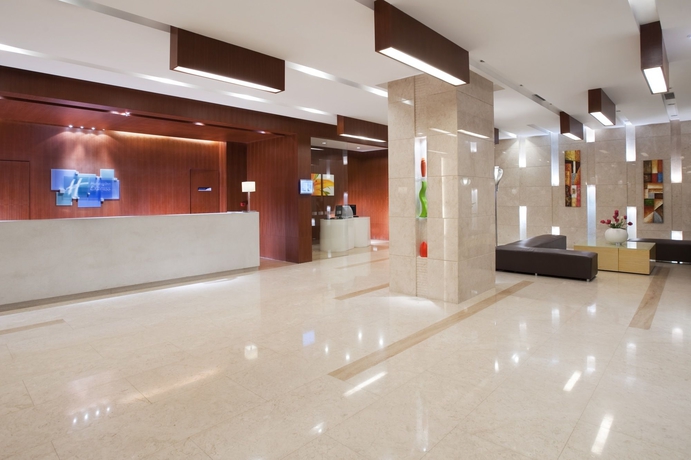 Imagen de los interiores del Hotel Holiday Inn Express Shenzhen Luohu. Foto 12
