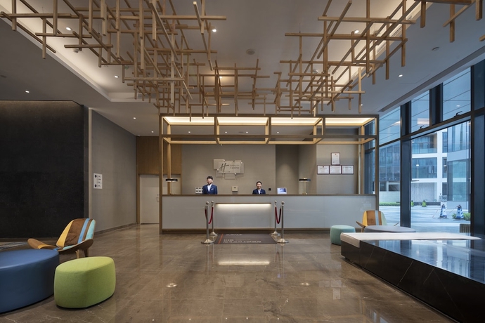 Imagen de los interiores del Hotel Holiday Inn Express Shenzhen Songgang. Foto 18
