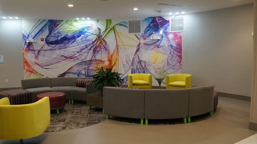 Imagen de los interiores del Hotel Holiday Inn Express Shippensburg. Foto 19