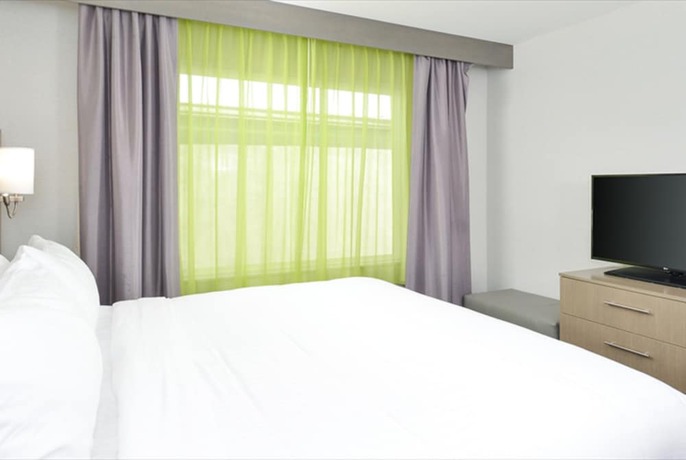 Imagen de la habitación del Hotel Holiday Inn Express Shippensburg. Foto 14