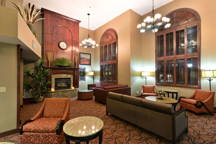 Imagen del bar/restaurante del Hotel Holiday Inn Express Show Low. Foto 3