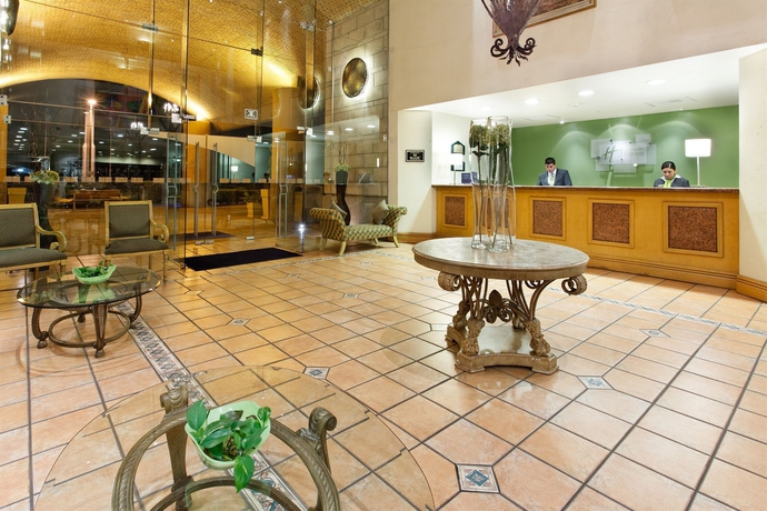 Imagen de los exteriores del Hotel Holiday Inn Express Silao Aeropuerto Bajio. Foto 9