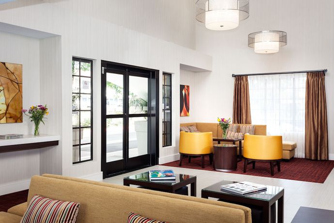 Imagen de los interiores del Hotel Holiday Inn Express Simi Valley, An Ihg. Foto 14