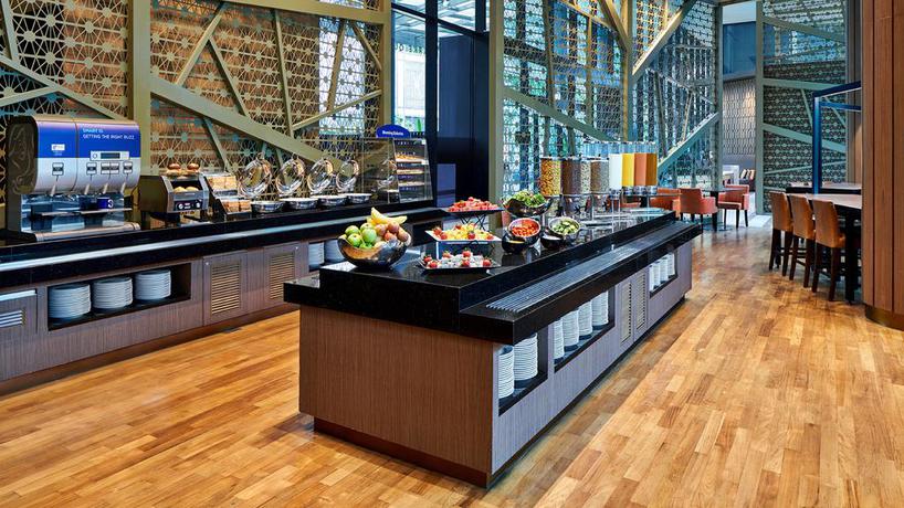 Imagen del bar/restaurante del Hotel Holiday Inn Express Singapore Clarke Quay, An Ihg. Foto 3