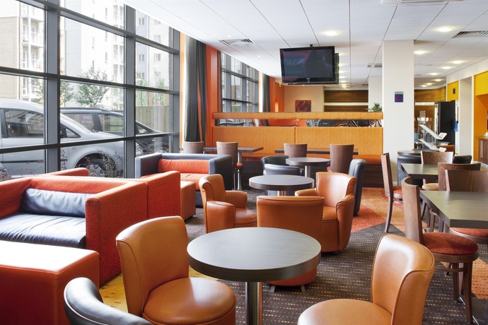 Imagen de los interiores del Hotel Holiday Inn Express Slough, An Ihg. Foto 13