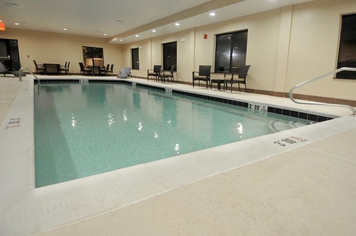 Imagen de la piscina del Hotel Holiday Inn Express Somerset, An Ihg. Foto 19
