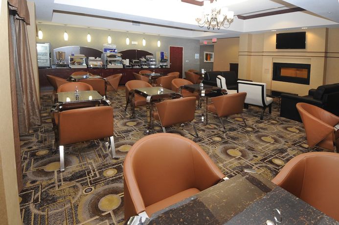 Imagen del bar/restaurante del Hotel Holiday Inn Express Somerset, An Ihg. Foto 2