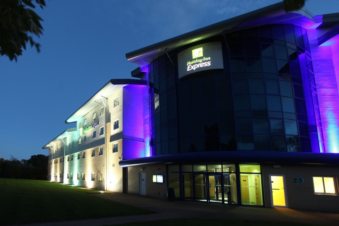 Imagen de los interiores del Hotel Holiday Inn Express Southampton M27 Jct7, An Ihg. Foto 9