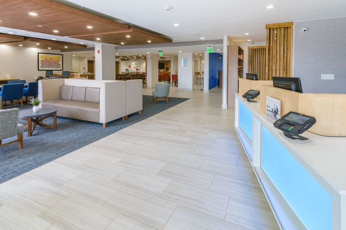 Imagen de los interiores del Hotel Holiday Inn Express Southington, An Ihg. Foto 20