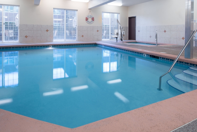 Imagen de la piscina del Hotel Holiday Inn Express Spokane-valley, An Ihg. Foto 16