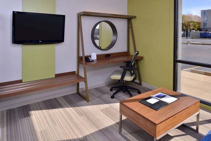 Imagen de los interiores del Hotel Holiday Inn Express Springfield, An Ihg. Foto 8