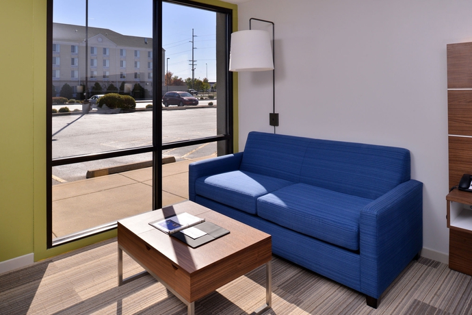 Imagen de los interiores del Hotel Holiday Inn Express Springfield, An Ihg. Foto 9