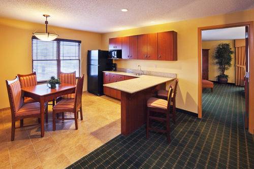 Imagen de la habitación del Hotel Holiday Inn Express Springfield. Foto 6