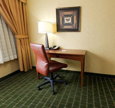 Imagen de la habitación del Hotel Holiday Inn Express Springfield. Foto 8