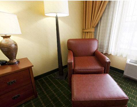 Imagen de la habitación del Hotel Holiday Inn Express Springfield. Foto 10