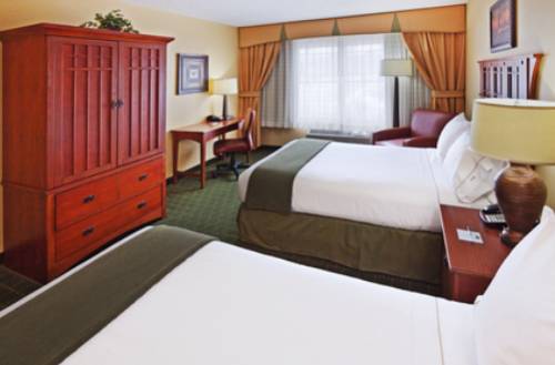 Imagen de la habitación del Hotel Holiday Inn Express Springfield. Foto 15