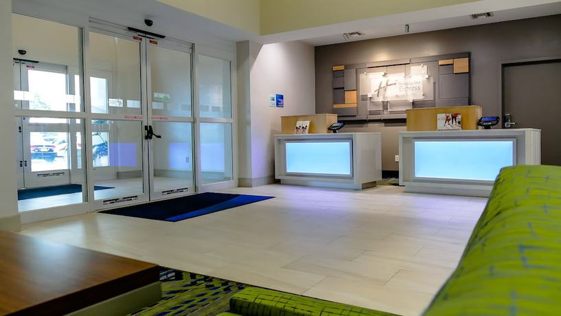 Imagen de los interiores del Hotel Holiday Inn Express St. Petersburg North (i-275), An Ihg. Foto 20