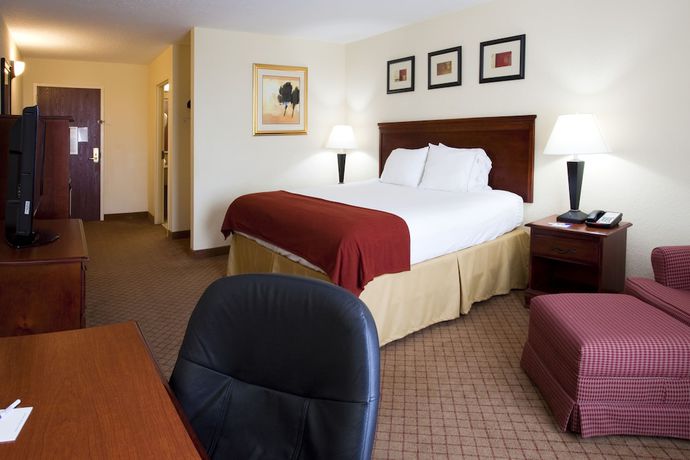 Imagen de la habitación del Hotel Holiday Inn Express St. Petersburg North (i-275), An Ihg. Foto 17