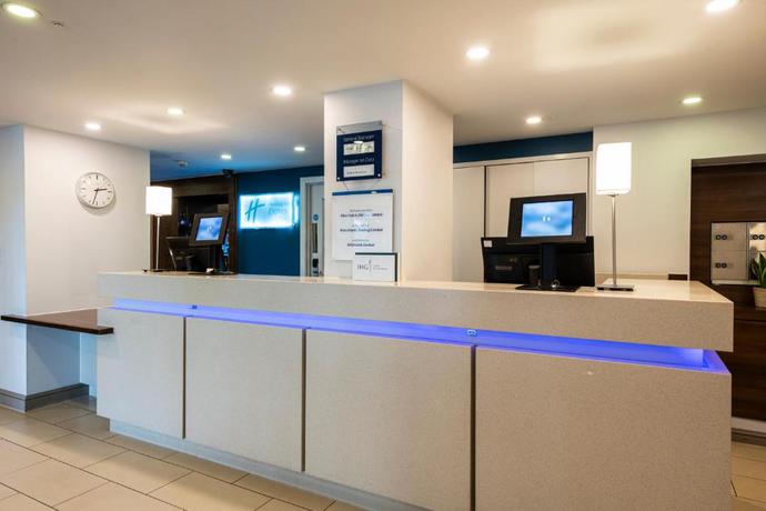 Imagen de los interiores del Hotel Holiday Inn Express Stirling by IHG. Foto 8