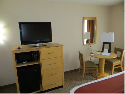 Imagen de la habitación del Hotel Holiday Inn Express Stockton Southeast, An Ihg. Foto 8
