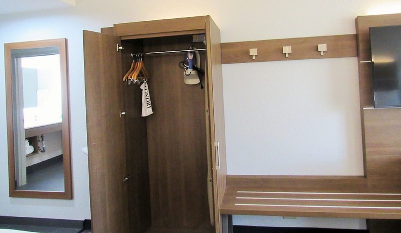 Imagen de la habitación del Hotel Holiday Inn Express Stuart, an IHG. Foto 12