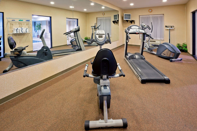 Imagen de los interiores del Hotel Holiday Inn Express Suites Clifton Park. Foto 11