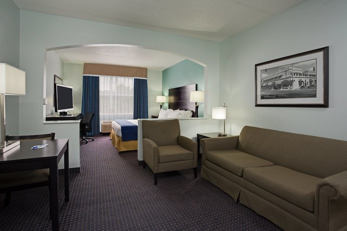 Imagen de la habitación del Hotel Holiday Inn Express Suites Plant City, An Ihg. Foto 4
