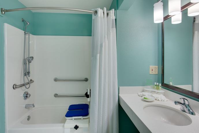 Imagen de la habitación del Hotel Holiday Inn Express Suites Plant City, An Ihg. Foto 6
