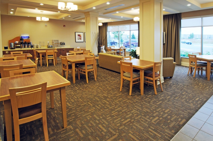 Imagen del bar/restaurante del Hotel Holiday Inn Express Suites Vaughan Southwest. Foto 1