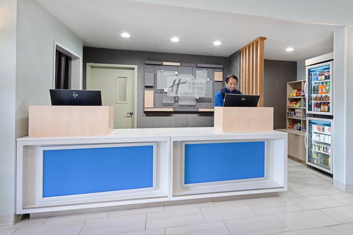 Imagen de los interiores del Hotel Holiday Inn Express Suites Watsonville, An Ihg. Foto 17