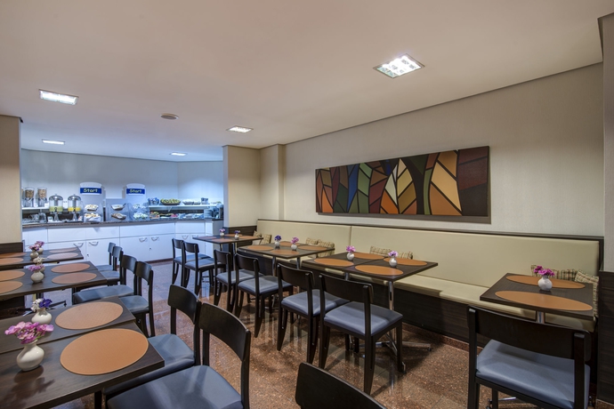 Imagen del bar/restaurante del Hotel Holiday Inn Express Sumare Ave. - Sao Paulo. Foto 2