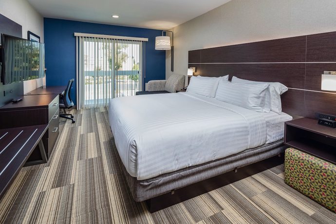 Imagen de la habitación del Hotel Holiday Inn Express Sunnyvale - Silicon Valley, an IHG. Foto 8