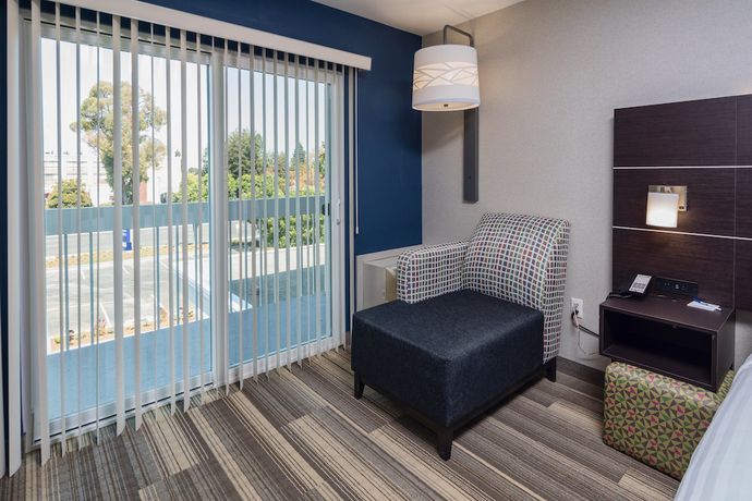 Imagen de la habitación del Hotel Holiday Inn Express Sunnyvale - Silicon Valley, an IHG. Foto 9
