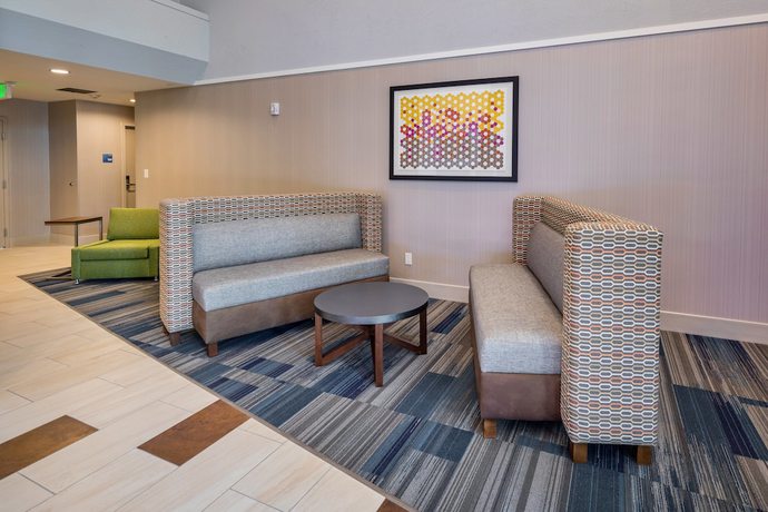 Imagen de los interiores del Hotel Holiday Inn Express Sunnyvale - Silicon Valley, an IHG. Foto 20