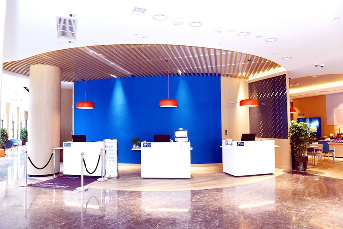 Imagen de los interiores del Hotel Holiday Inn Express Suzhou Zhouzhuang Ancient Town. Foto 16