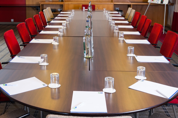 Imagen de los interiores del Hotel Holiday Inn Express Swindon - Oeste M4, Jct. 16. Foto 7