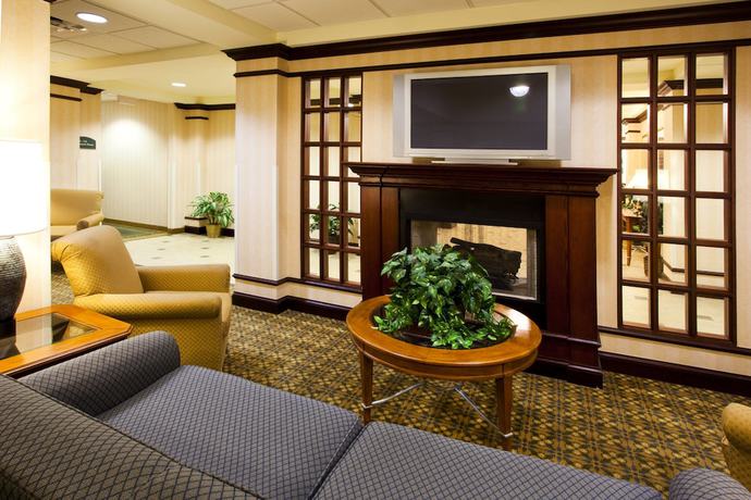 Imagen de los interiores del Hotel Holiday Inn Express Syracuse Airport, An Ihg. Foto 15