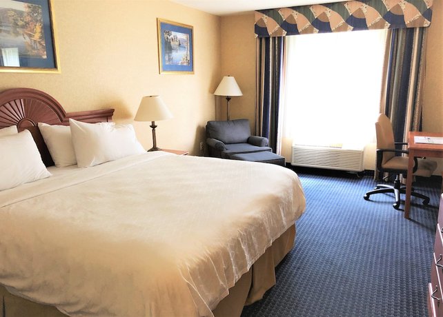 Imagen de la habitación del Hotel Holiday Inn Express Syracuse Airport, An Ihg. Foto 11
