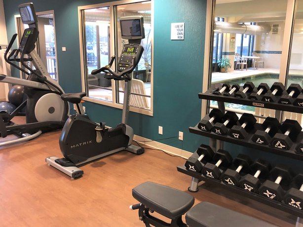 Imagen de los interiores del Hotel Holiday Inn Express Syracuse Airport, An Ihg. Foto 17