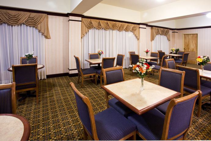 Imagen del bar/restaurante del Hotel Holiday Inn Express Syracuse Airport, An Ihg. Foto 5