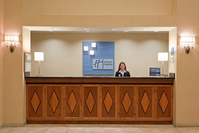 Imagen de los interiores del Hotel Holiday Inn Express Syracuse-Fairgrounds. Foto 14