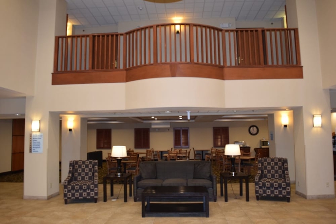 Imagen de los interiores del Hotel Holiday Inn Express Syracuse-Fairgrounds. Foto 15