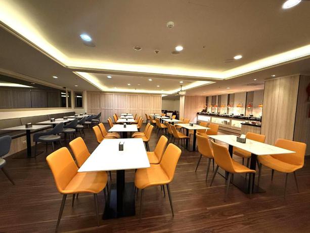 Imagen del bar/restaurante del Hotel Holiday Inn Express Taipei Train Station by IHG. Foto 2