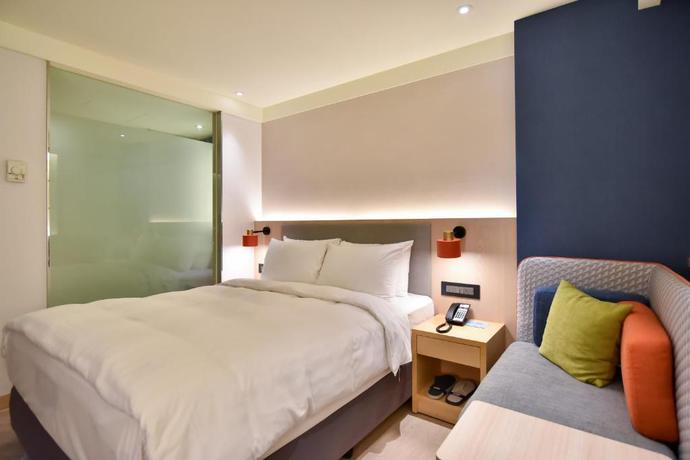 Imagen de la habitación del Hotel Holiday Inn Express Taipei Train Station by IHG. Foto 12