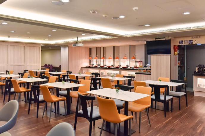 Imagen del bar/restaurante del Hotel Holiday Inn Express Taipei Train Station by IHG. Foto 4
