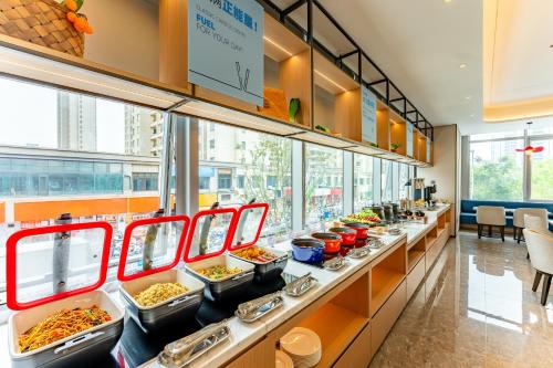 Imagen general del Hotel Holiday Inn Express Taizhou City Center, an IHG. Foto 6