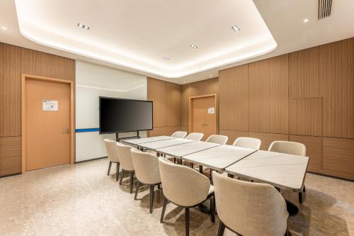 Imagen general del Hotel Holiday Inn Express Taizhou City Center, an IHG. Foto 7