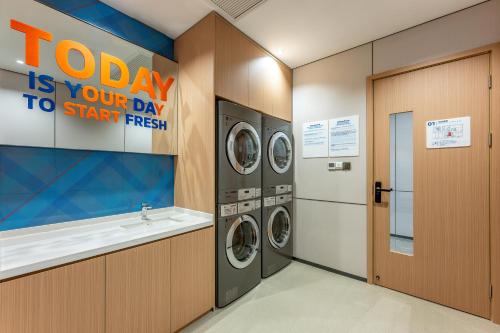 Imagen general del Hotel Holiday Inn Express Taizhou City Center, an IHG. Foto 14
